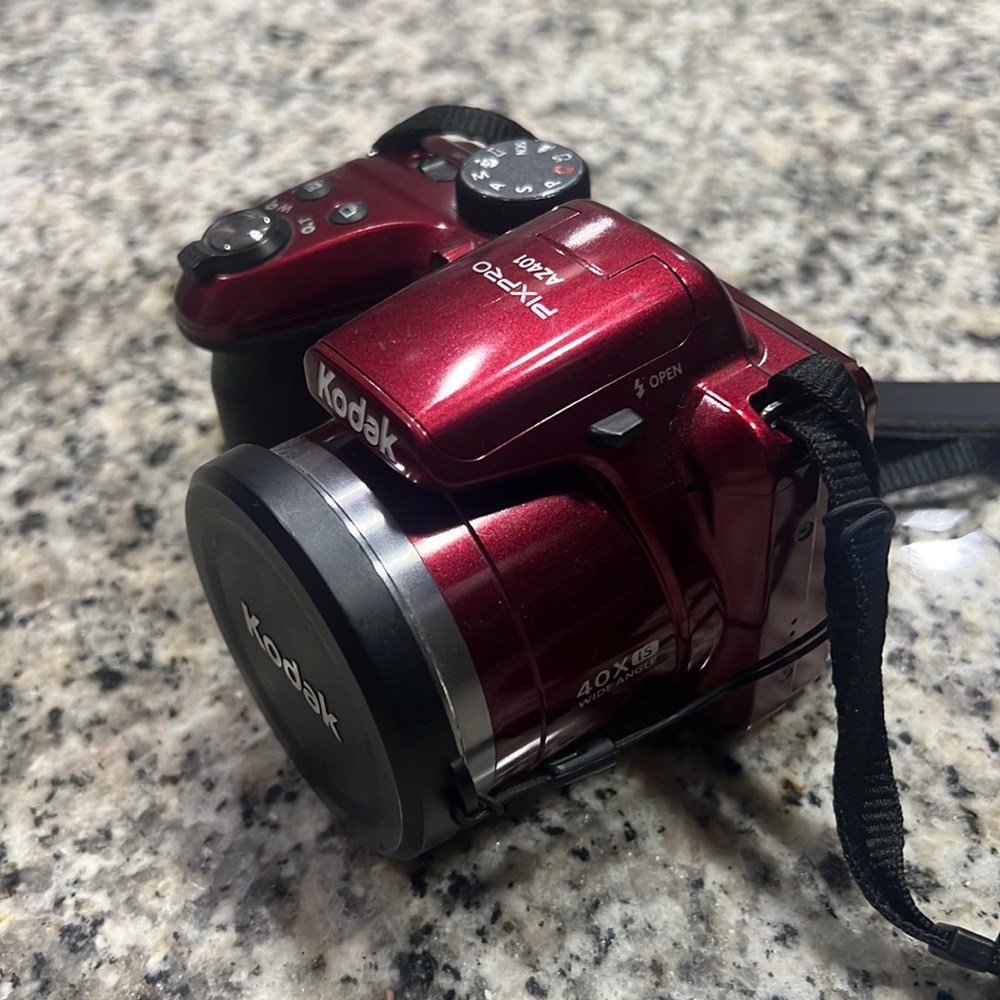 Kodak PixPro AZ401